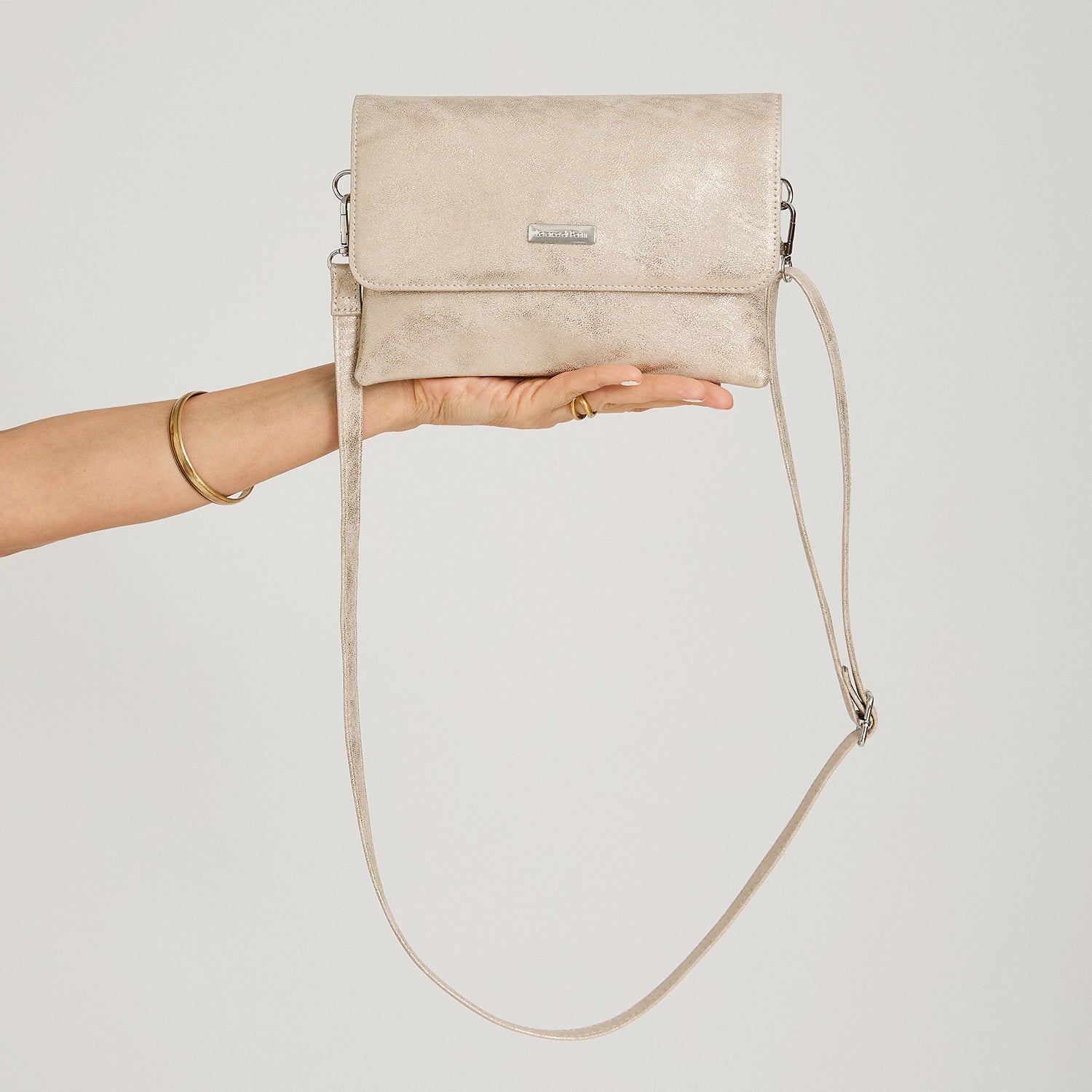 Cartera Metalizada Dorado